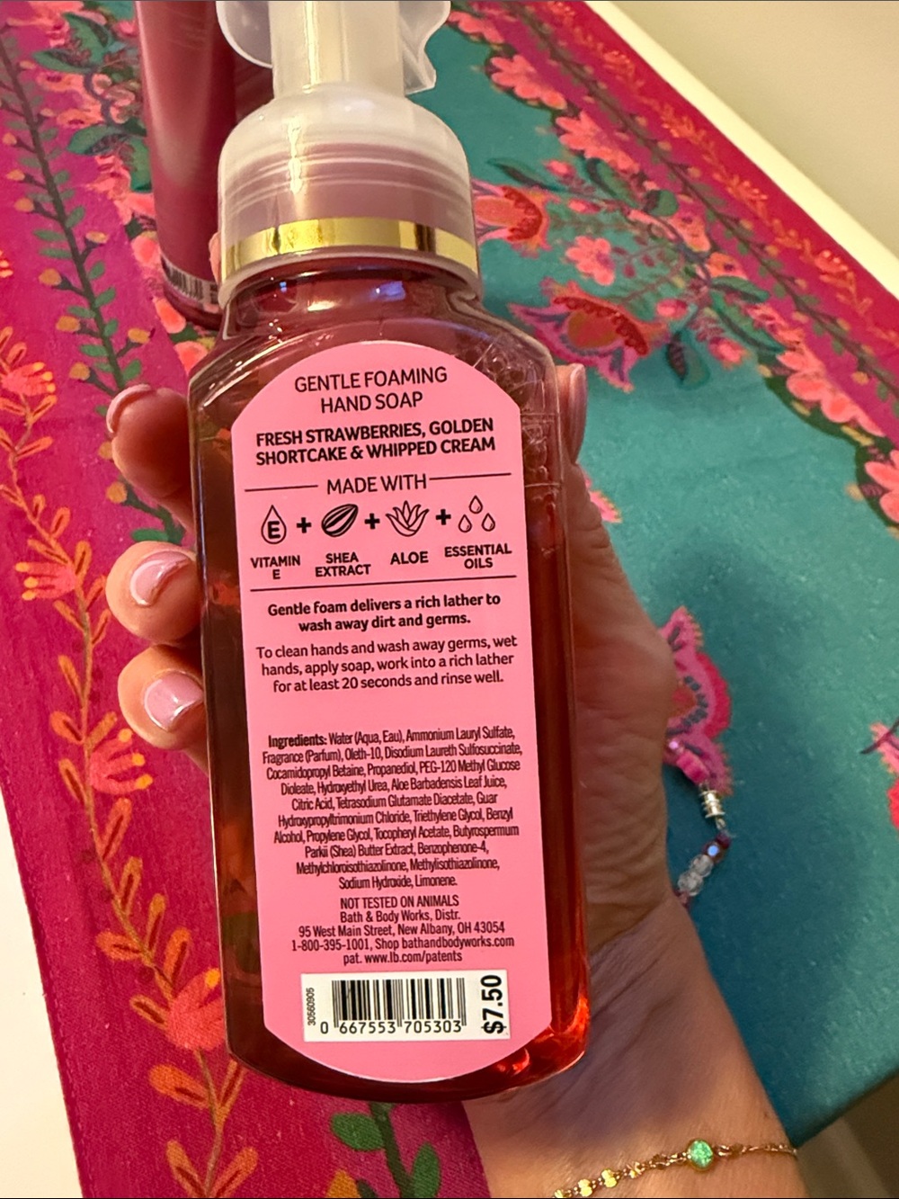 White Barn Pink Strawberry Pound Cake Foaming Hand Soap & Pink Scented Mist - Picture 4 of 4